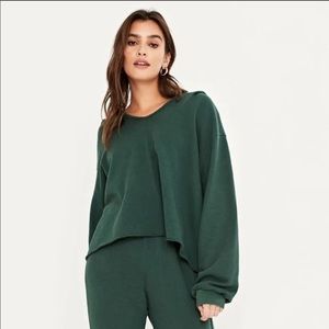 Sold ❣️ NWOT slouchy green sweatshirt